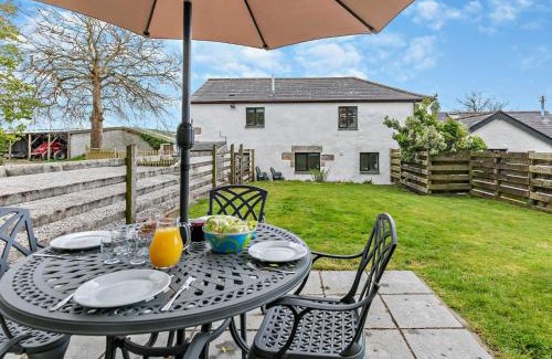 Camborne House | 2 Bed in Portreath OLDMM