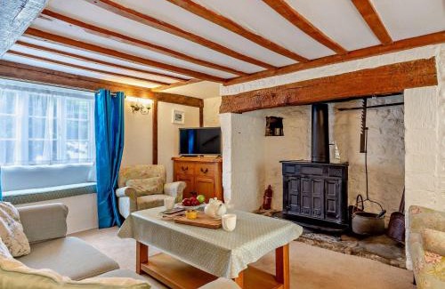 West Compton House | 2 Bed in West Bay 77557