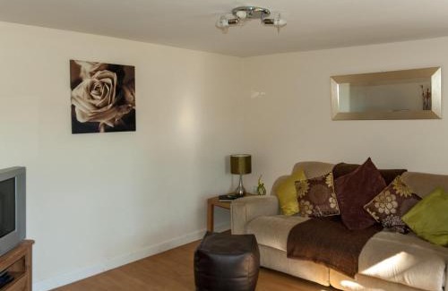 Neath House | 2 Bed in Ystragynlais BN247