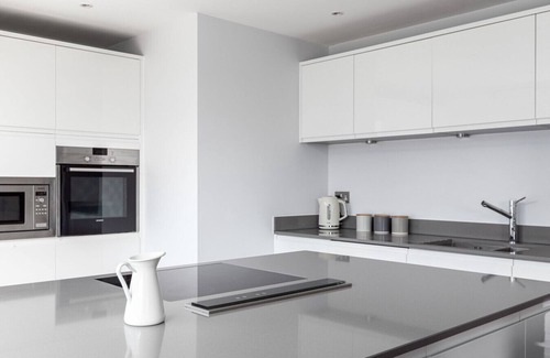 East Putney Apartment | 2 Bed Penthouse in Wandsworth