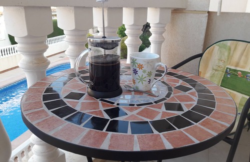 Los Alcazares Apartment | 2 bed penthouse, near beach, pool facing balcony, WiFi, air con, roof terrace.
