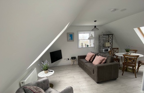Kinsale Apartment | 2 Bed1st floor apartment with Valley and Sea Views