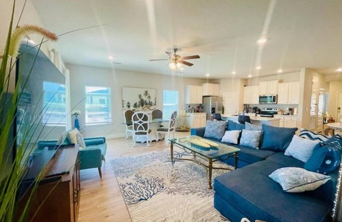 Port St. Joe Resort | 2-bedr duplex in Beach Resort. Beaches, 2 community pools, fire pit, pets, more!