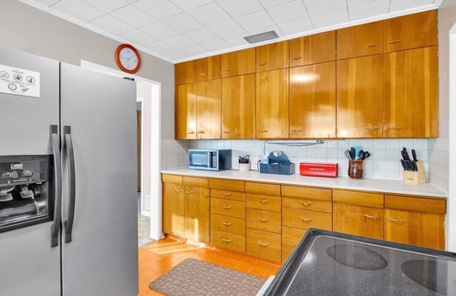 Canon City House | 2 bedroom, 1 bath, with additional sofa sleeper, dog friendly w. fee, Foosball Table, quiet neighborhood