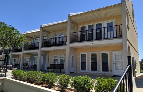 Long Beach House | 2 Bedroom 2 1/2 bath townhome on the beach!