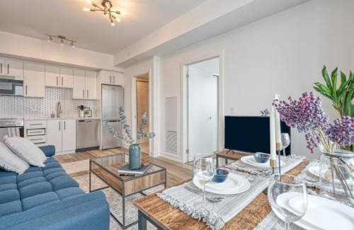 Kitchener Apartment | 2 Bedroom, 2 Bath Stunning Condo - heart of Kitchener Downtown