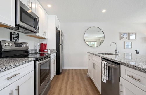 Nokomis Apartment | 2 Bedroom/2 Bath Villa (Second Level) - Unit 6
