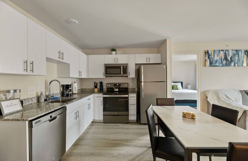 Arrowood Apartment | 2 Bedroom 2 Full Bathrooms spacious condo with balcony and reserved parking