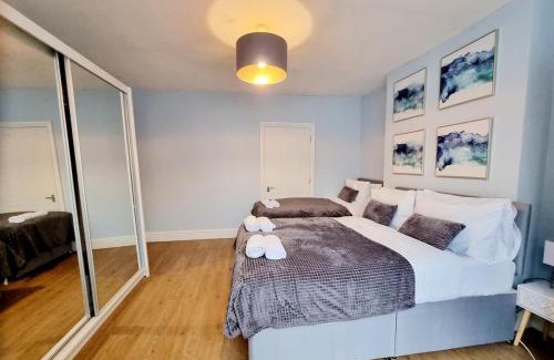 Mile End Apartment | 2 bedroom 3 mins walk tube - Hospital - Queen Mary Uni