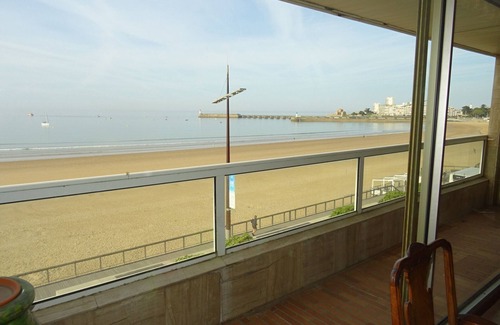 Les Sables d'Olonne Apartment | 2-Bedroom Apartment with Balcony in Sables-d'Olonne