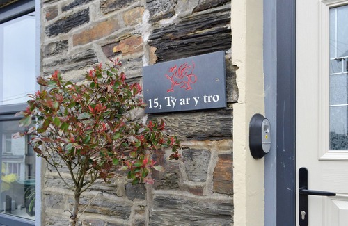 Ffestiniog Cottage | 2 bedroom accommodation in Ffestiniog, near Blaenau Ffestiniog