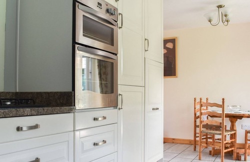 Malvern Cottage | 2 bedroom accommodation in Summerfield View