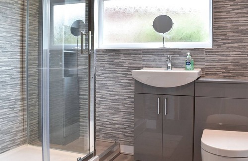 Malvern Cottage | 2 bedroom accommodation in Summerfield View