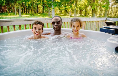 Dukeries Mill Ski Chalet | 2 bedroom accommodation in Perlethorpe, Newark-on-Trent