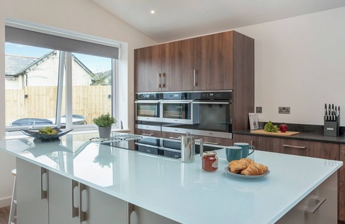 Widemouth Bay Cottage | 2 bedroom accommodation in Langford Hele, near Marhamchurch