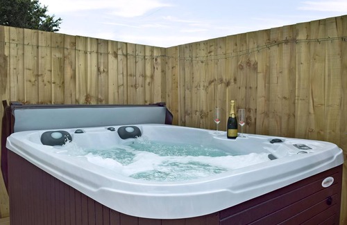 Haverfordwest Cottage | 2 bedroom accommodation in Johnston, near Broad Haven