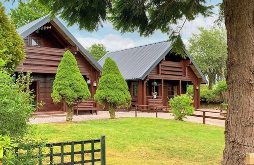 Torcastle Cottage | 2 bedroom accommodation in Banavie, near Fort William