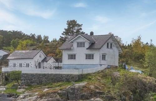 Kolbjørnsvik House | 2 bedroom accommodation in Kolbjørnsvik