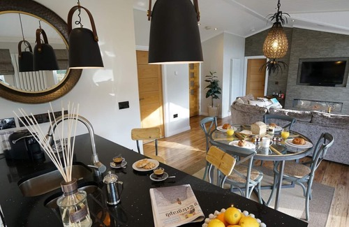 Woodbridge Cabin | 2 bedroom accommodation in Bredfield, Woodbridge