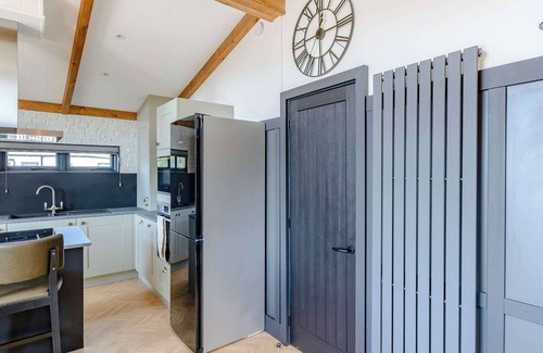Newton Grange Ski Chalet | 2 bedroom accommodation in Ashbourne