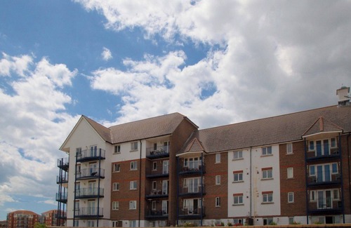 Eastbourne Cottage | 2 bedroom accommodation in Sovereign Harbour, near Eastbourne