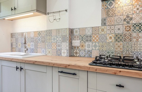 Brighton Cottage | 2 bedroom accommodation in Brighton