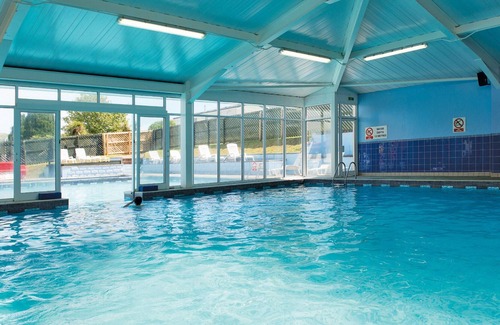 Brixham Ski Chalet | 2 bedroom accommodation in Brixham