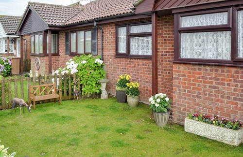 Walcott Cottage | 2 bedroom accommodation in Walcott, near Norwich