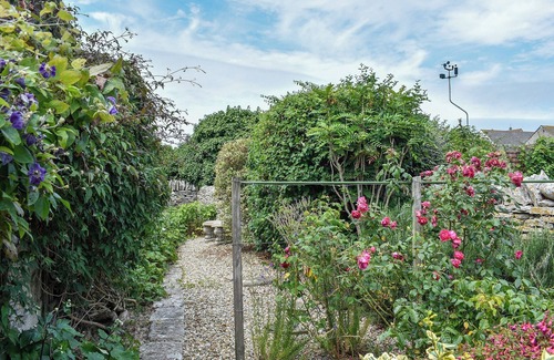 Southwell Cottage | 2 bedroom accommodation in Portland, near Weymouth
