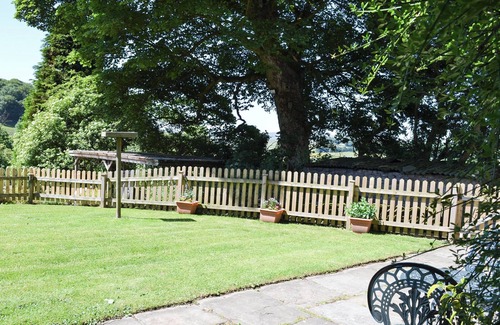 Peak Forest Cottage | 2 bedroom accommodation in Peak Forest, nr. Buxton