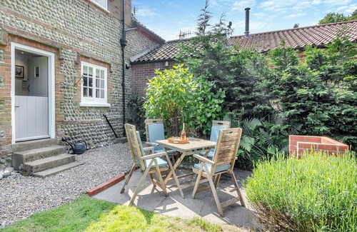 Felbrigg Cottage | 2 bedroom accommodation in Cromer