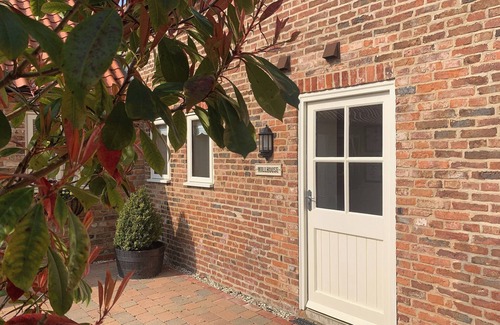North Somercotes Cottage | 2 bedroom accommodation in North Somercotes, Mabelthorpe