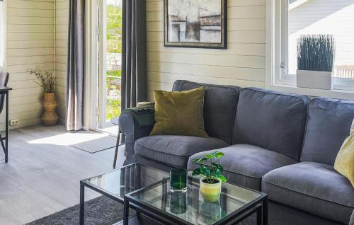 Hoyanger House | 2 Bedroom Awesome Home In Lavik