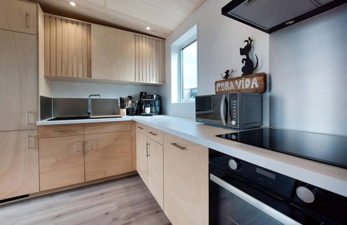 Ambon House | 2 bedroom beautiful home in Ambon