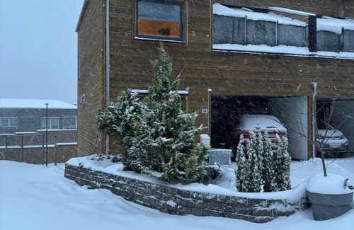 Sola House | 2-bedroom building in welcoming Rogaland with WiFi, AC