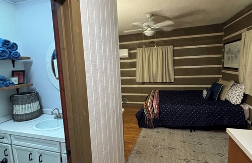 Arlington Cabin | 2-bedroom cabin located in the foothills of N.Wilkesboro & 8-mins to Speedway!