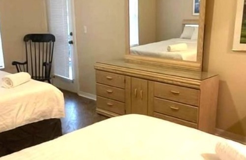 Port Saint Lucie Condo | 2 Bedroom Condo 431856 by Houzlet