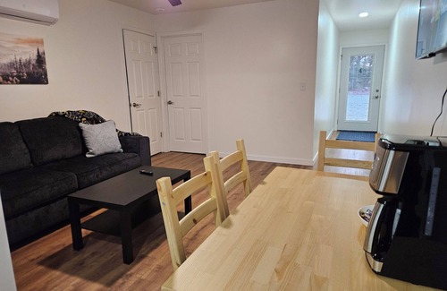 Lebanon Condo | 2-bedroom Condo #3 at Bennettscape Lodge with AC, WiFi by Bennett Spring Park