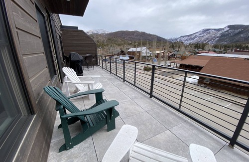 Grand Lake Condo | 2 Bedroom Condo on the Boardwalk in downtown Grand Lake