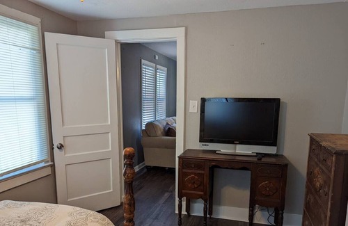 Dexter Cottage | 2 Bedroom Cottage in Dexter