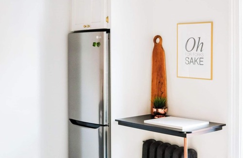 Brantford Apartment | 2 Bedroom Eclectic Apartment (The Copper Flat) with so much character!