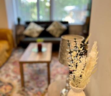Wellingborough Apartment | 2 Bedroom Flat Oak in Town Center Wellingborough