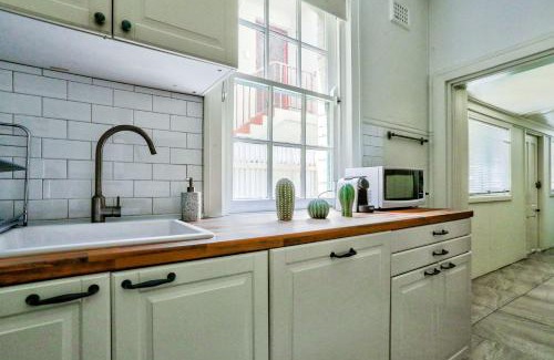 Millers Point House | 2 Bedroom House Darling Harbour Kent St