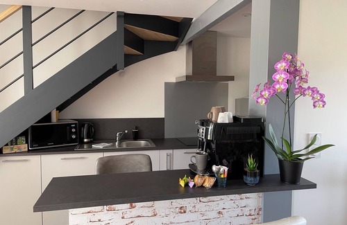 Mesanger House | 2 bedroom house near A11, Logis du Château Rouge