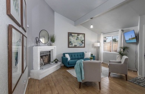 Biggs Field House | 2 bedroom, KING beds WIFI, SECURITY SYSTEM, close to I-10