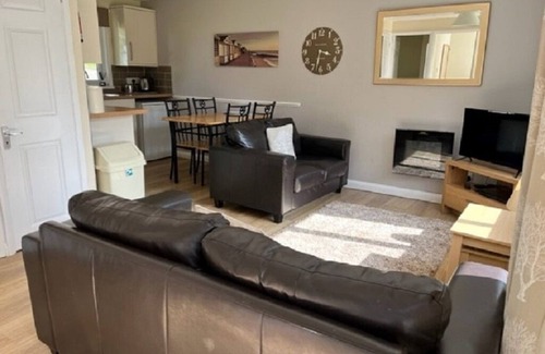 Saint Breward Cabin | 2 bedroom lodge in the grounds of Hengar Manor Holiday Park
