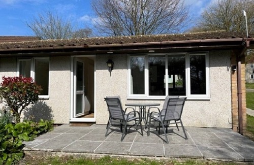 Saint Breward Cabin | 2 bedroom lodge in the grounds of Hengar Manor Holiday Park