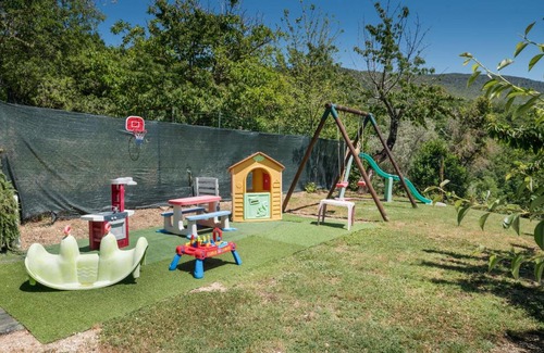 Massa Martana House | 2 Bedroom Lovely Home In Massa Martana