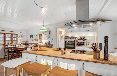 Hojslev House | 2 bedroom lovely home in Højslev