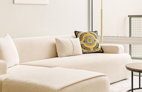 East Cambridge Apartment | 2-bedroom Luxury apartment in Cambridge with balcony Garage parking